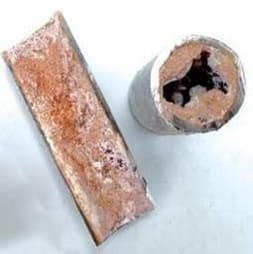  Los grumos se acumulan en los electrodomésticos que están en contacto del agua 